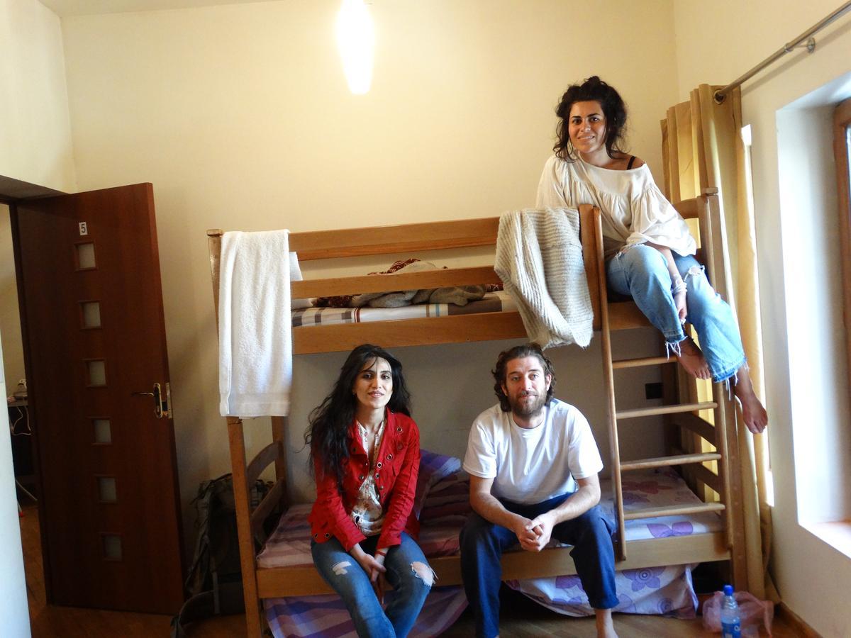Destiny 1 Hostel Єреван Екстер'єр фото